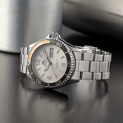 Мужские часы Orient RA-AA0821S