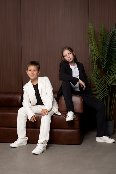 Брюки трикотажные со стрелкой черные