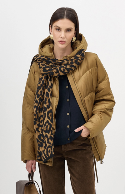 Яркий пуховик с эффектом металлик