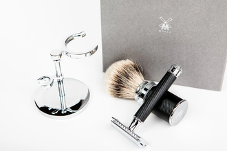 Бритвенный набор Muehle Traditional, черный хром, барсучий ворс высшей категории Silvertip, Т-образная бритва