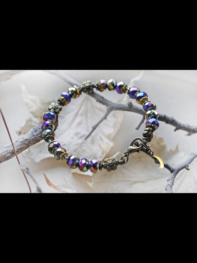 Браслет "Кристаллы осеннего волшебства" с месяцем и цветами