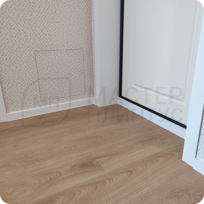 Плинтус ХДФ Dollken Cubu Flex Life 60мм Х 2,5 м Белый RAL 9003 в интерьере 9