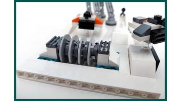Генератор Силового Щита Повстанцев на Планете ХОТ (LEGO # 40333).