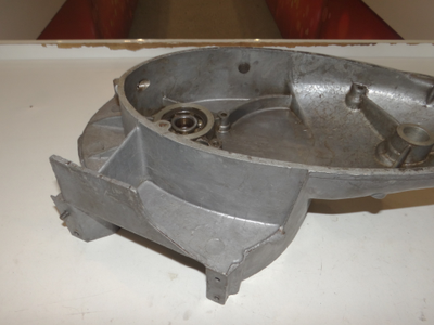 Левая крышка двигателя С3Д