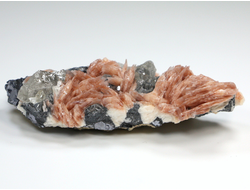 Церуссит кристаллы на породе, Марокко (75*35*20 мм, 97 г) №22197