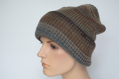 orekhovaya-vyazanaya-shapka-s-otvorotom-vizio-italiya-110-cry