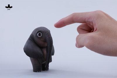 Маленький слоник - Коллекционная фигурка 1/6 Little Elephant in the Afternoon (JXK282B) - JXK