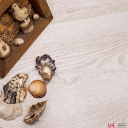 Кварцвиниловая плитка Fine Floor Light Дуб Богемия FF-1376  купить на vinyl-laminat.ru