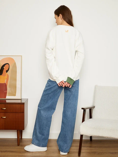 ЖЕНСКИЙ СВИТШОТ БЕЛЫЙ "ЦВЕТОЧНЫЕ КЕДЫ"