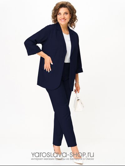 Женский классический костюм костюм в темно-синем цвете
