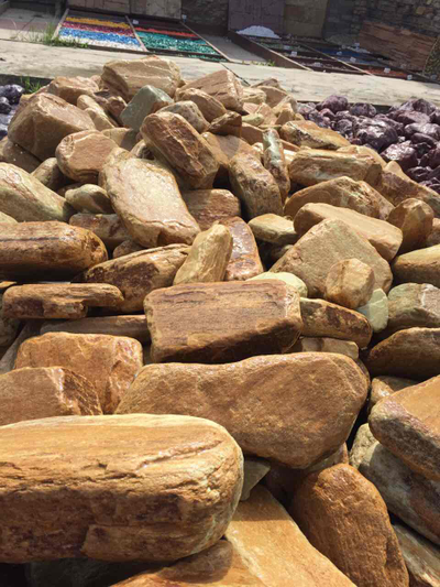 Бут ландшафтный Златолит (галтованный)