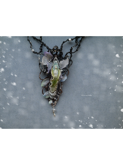 Волшебное колье "Зимняя Дриада из Зачарованного Леса"