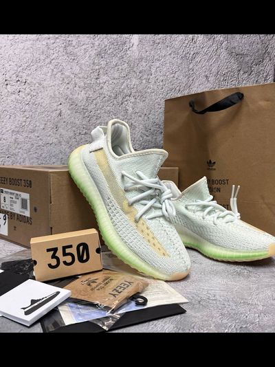 Adidas Yeezy 350 Boost V2 Hyperspace