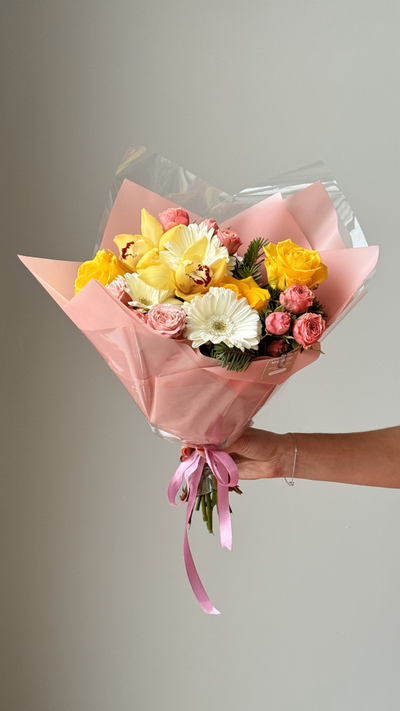 Букет 64 на день влюбленных