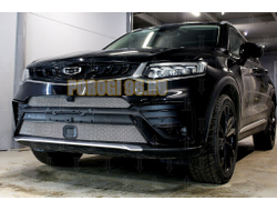 Защита радиатора Geely Tugella 2023- chrome низ с датчиками