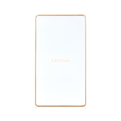 Рельефная поверхность сухого хайлайтера Аделика для контуринга лица