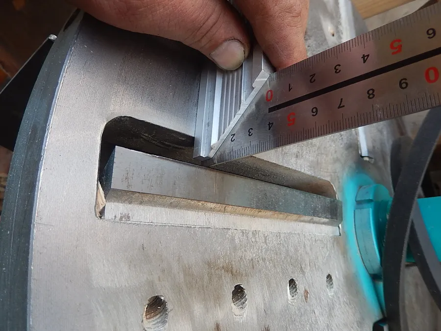 Вылет рубительных ножей