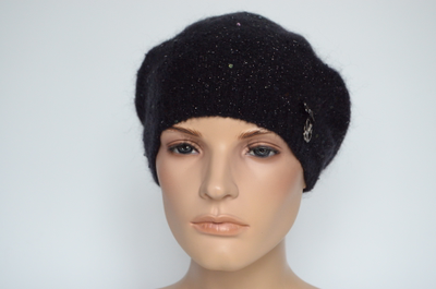 Черный женский берет тонкий с пайетками осень - зима - весна