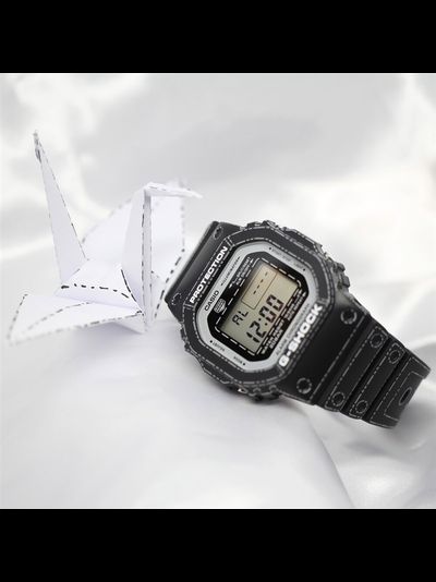 Часы Casio G-Shock DW-5600RGM-1