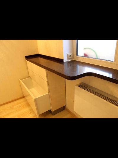 Подоконники и столешницы из жидкого камня