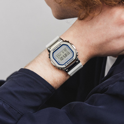 Часы Casio G-Shock GM-5600LC-7