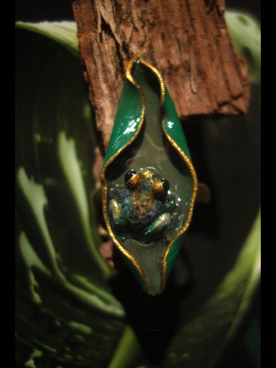 "После дождя", необычное кольцо с тропической лягушкой