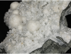 Окенит, сферолиты, Индия (75*65*40 мм, 162 г) №37632