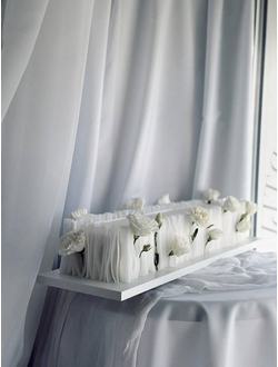 Торт с белыми кустовыми розами (6-9кг)