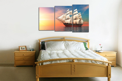 Модульная картина "Парусник на закате"