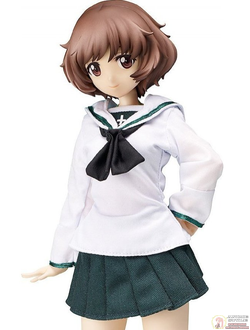 Фигурка 1/4 Юкари Акияма (Akiyama Yukari School Uniform & Ankou Suit Ver.)