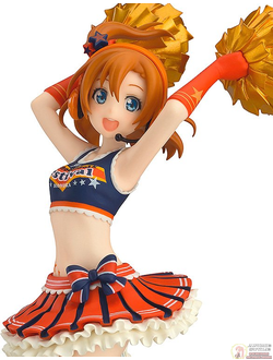 Фигурка Хонока Косака (figFIX Kousaka Honoka Cheerleader ver.)