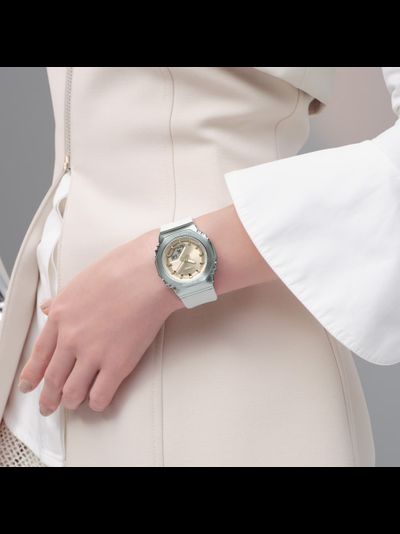 Часы Casio G-Shock GM-S2110-7A9