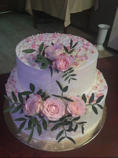 Оформление живыми цветами или ягодами (работа)