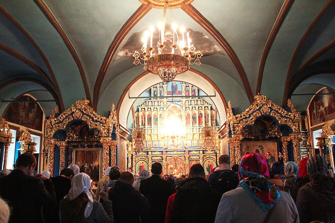 Храм иконы божией матери «знамение» в захарьине. Храм на пресне крестильная. Служба в церкви предтечи. Служба в церкви предтечи. Храм иоанна предтечи на пресне иконы храма.