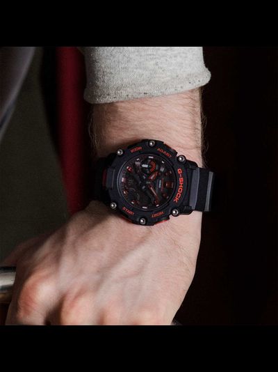 Часы Casio G-Shock GA-2200BNR-1A