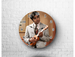 Часы Теория большого взрыва, The Big Bang Theory №19