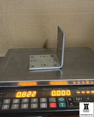 Уголок равносторонний 100х100х100 толщиной 6 мм