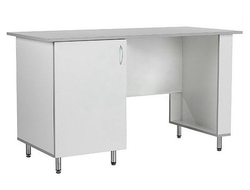 Стол для кабинета СКМ-Л-01