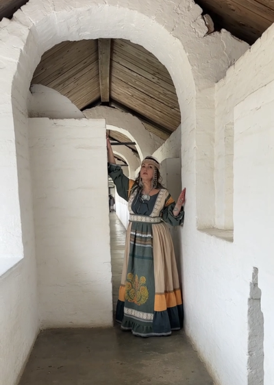 Платье праздничное из крапивы "Павлин Мавлин"