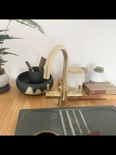 Система мгновенного кипячения воды 2в1 AQUAHOT 2200 BN