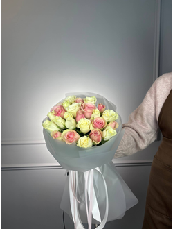 Букет из 25 роз Россия 40см