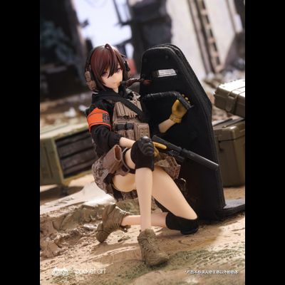 Девочка-штурмовик Узуки Рэй - Коллекционная фигурка 1/12 scale Pocket Art Heavy shield hand Uzukirei (PA004) - HASUKI