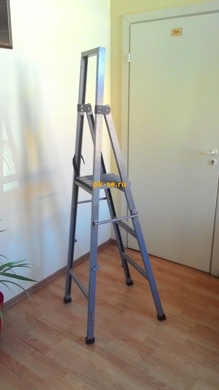 Стремянки изолирующие ССП диэлектрические с вертикальной опорой, что ...