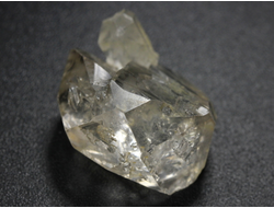 Кварц "Хёркимерский алмаз", сросток кристаллов, США (22*18*11 мм, 5,5 г) №28106