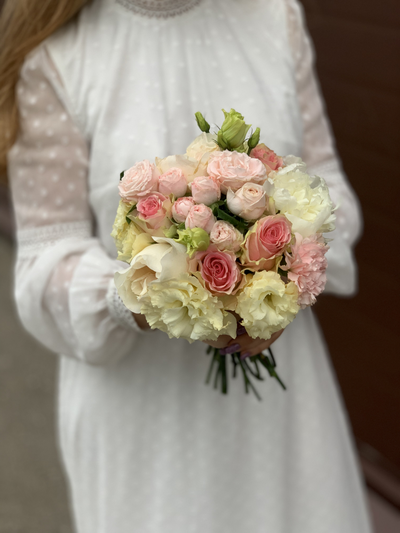 Букет из пионовидных роз