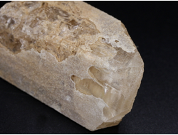 Данбурит в кварцевой рубашке, коллекционный образец, Россия, Дальнегорск (60*34*24 мм, 54 г) №26013