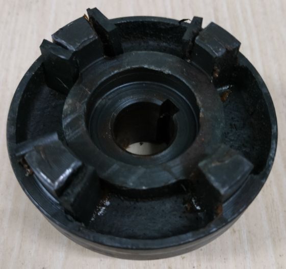 НВР-16Д. Полумуфта электродвигателя насоса. Устройство вакуумного насоса.