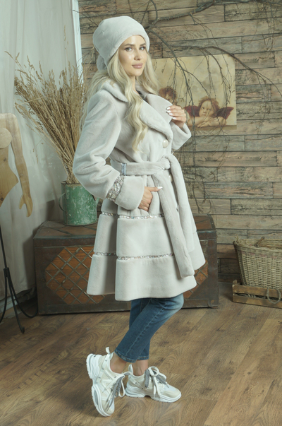 Меховая шуба цвет сиреневый модель 101