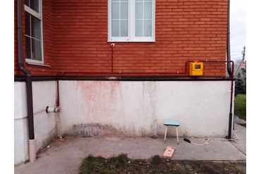 Прокладка газопровода по фасаду жилого дома