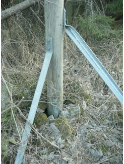 Ригель для крепления на скальном грунте